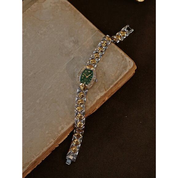 Gold and Green Vintage Style Unique Dainty Women’s Wrist Watch Trendy Cute Gift main image 4